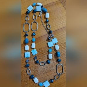 EUC - Lia Sophia Vista necklace - retired/discontinued